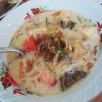 Slruuup...!! Gurih Wangi Soto Bang Udin