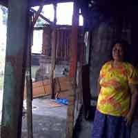 Korban Banjir di Surabaya Menanti Uluran Tangan Anda!