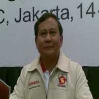 Pengagum Prabowo Titipkan Foto, Berharap Ditaksir Jadi Calon Istri