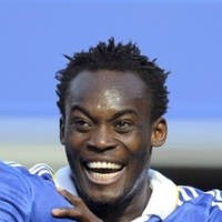 Essien Bikin Si Biru Beda