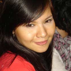 Tak Jadi Anggota DPR, Tere Bikin Saung Ilmu