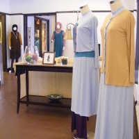 Menyuguhkan Rumah di Up 2 Date Mansion