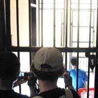 Gara-gara Telat Masuk Kelas, Siswi SMU Dicabuli Kasek 