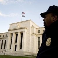 The Fed Tahan Suku Bunga, Tambah US$ 1 Triliun ke Perekonomian