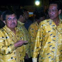 Berani Nyapres, Popularitas JK Dekati Sultan