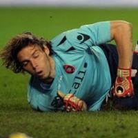 Milan Cari Kiper