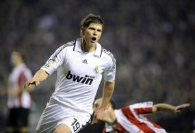 Melanjutkan Pengejaran Barca