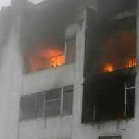 Pesawat Militer Menghantam Gedung, 6 Orang Tewas