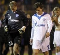 Juara Bertahan Piala UEFA Tersingkir 