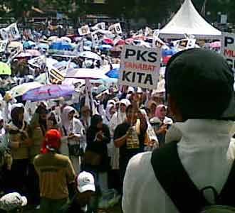 Kampanye PKS di Blok S