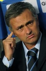 Lagi, Mourinho Diminta Kurangi Bicara