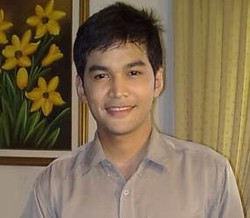 Teuku Wisnu Nyaman Jadi Artis Ketimbang Caleg