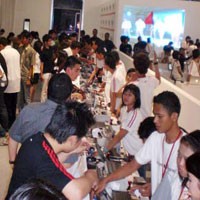 Hari ke-3, Peluncuran iPhone Masih Banjir Pengunjung
