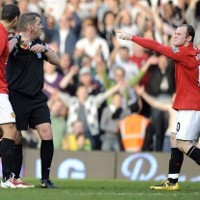 Rooney Akan Dihukum Tiga Partai?