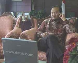 Hidayat Nur Wahid Siap Diserbu di detikForum