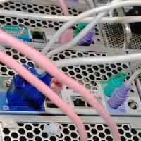 6 Tahun Tumbuh, Belanja Server Anjlok Juga