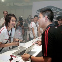 Per Hari, 2.000 Orang Antre iPhone 3G