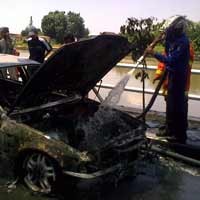 BMW yang Terbakar Diduga Akibat Konsleting