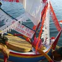 Tradisi Petik Laut di Sumenep Makan Korban Jiwa