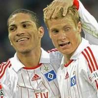 Tundukkan Schalke, Hamburg ke Posisi Dua