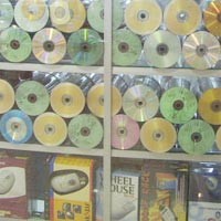 Timnas HaKi Satroni Perusahaan Multinasional Jakarta