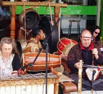 Gamelan Meriahkan Cafe Culture Festival
