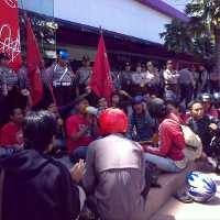 PRP Demo di Mal BIP, Teriak Pemilu 2009 Bukan Milik Rakyat