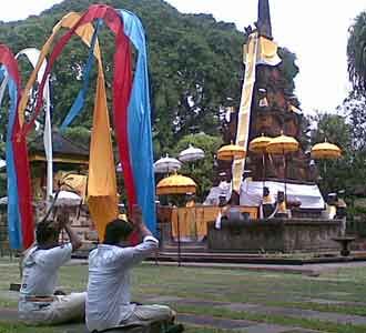 Nyepi di Pura Aditya