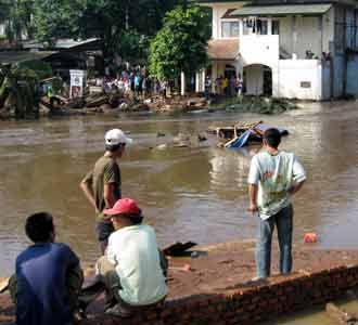 Tanggul Situ Gintung Jebol