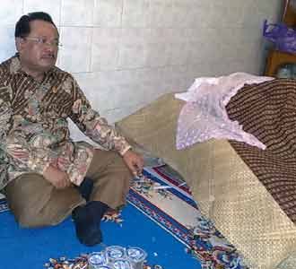 Erman Suparno Melayat Timbul