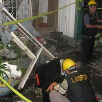 Gegana Selidiki Ledakan di Surabaya