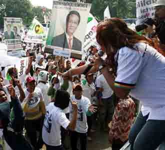 Pulomas Digoyang Republikan