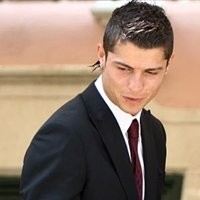 Buka Toko di Madrid, CR7 Segera Hijrah?