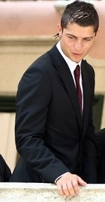 Buka Toko di Madrid, CR7 Segera Hijrah?