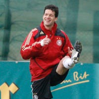 Hanya Harus Bermain Lebih Baik