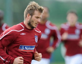 Lewati Shilton, Becks? Nanti Dulu!