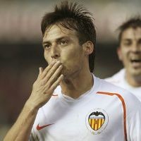 Benitez Tak Tertarik Boyong Silva