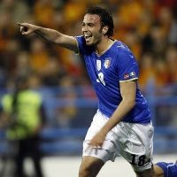 Italia Melaju Sendirian