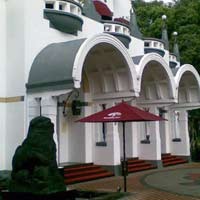 Tolak Buddha Bar, Ratusan Orang Demo DPRD DKI