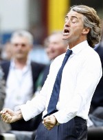 MU Ditolak Roberto Mancini