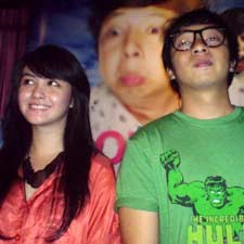 Revalina  Belum Mau Dinikahi Ringgo