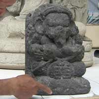 Arca Ganesha Kendarai Tikus Ditemukan di Malang