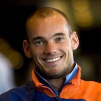 Sneijder Siap Gantikan Van Persie