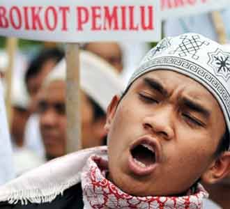 FUI Tuntut Ahmadiyah Dibubarkan