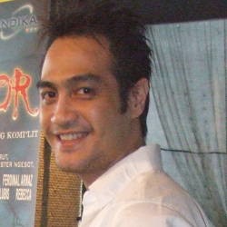 Istri Ferry Irawan Sakit Hati Dicerai