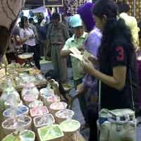 7 Mall di Surabaya Kompak Gelar Bazar Handicraft