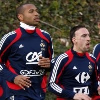 Prancis Mohon Suporternya Bersabar