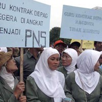 Guru Bantu Mengeluh Dipingpong Depdiknas - Pemprov DKI Jakarta