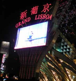 Gemerlap Jajan Malam di Macau