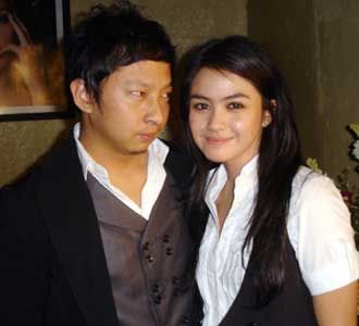 Baju Kompak Ala Revalina-Ringgo